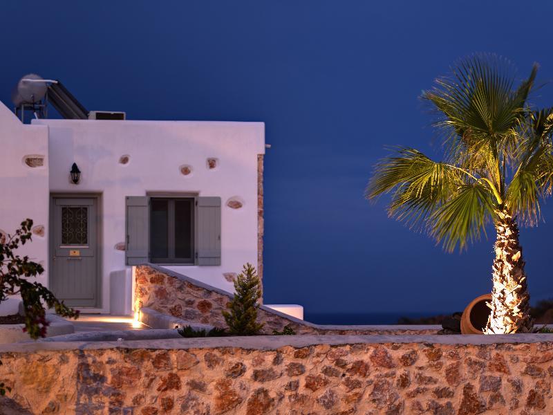 Desiterra Resort Suites & Villas Karterados  Ngoại thất bức ảnh
