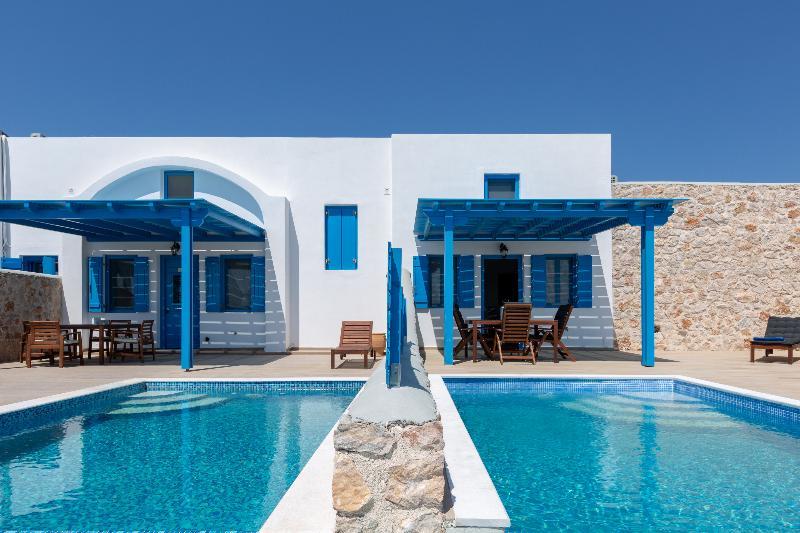 Desiterra Resort Suites & Villas Karterados  Ngoại thất bức ảnh