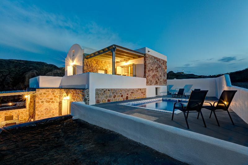 Desiterra Resort Suites & Villas Karterados  Ngoại thất bức ảnh