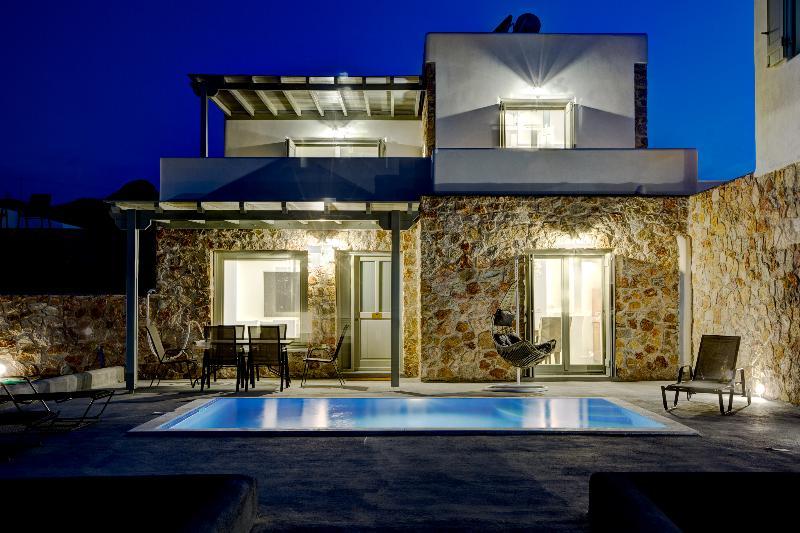 Desiterra Resort Suites & Villas Karterados  Ngoại thất bức ảnh